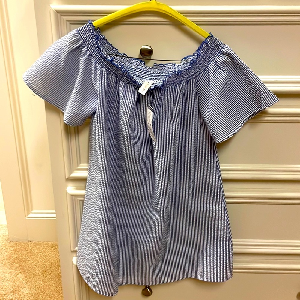 L Vanilla Bay off the shoulder Blouse